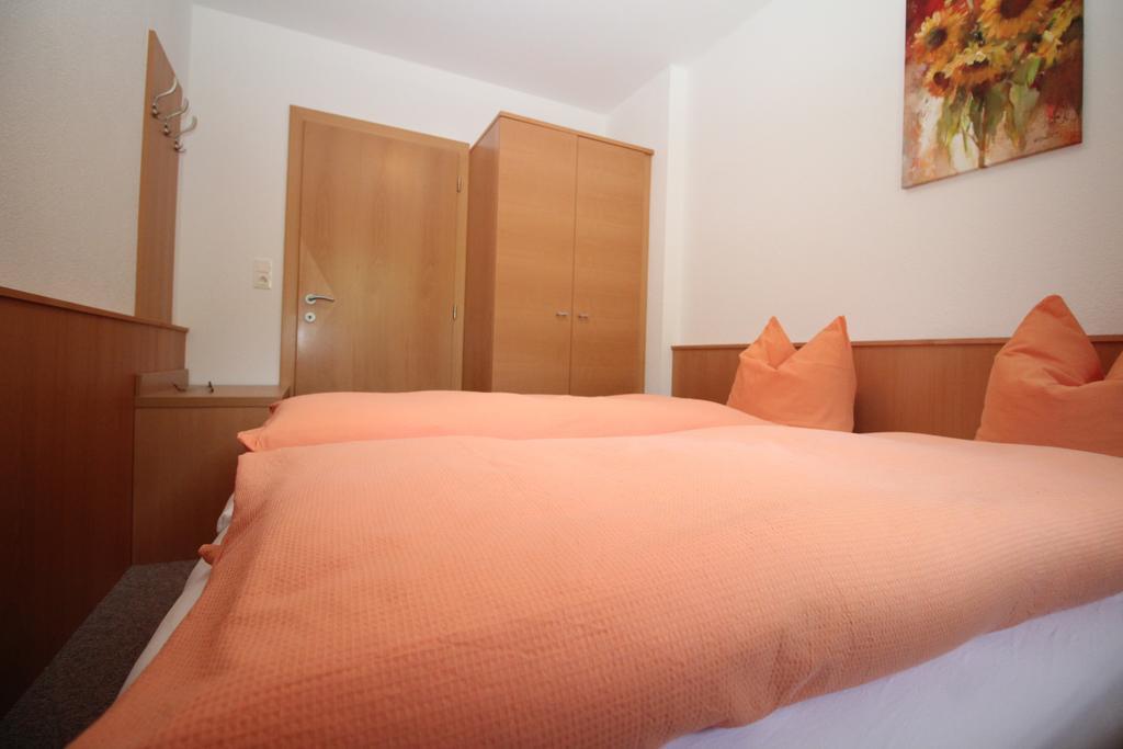 Haus Peter Schiestl Apartment Zell am Ziller Room photo